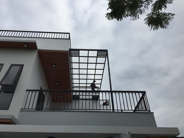 Mẫu lan can sân thượng bằng sắt