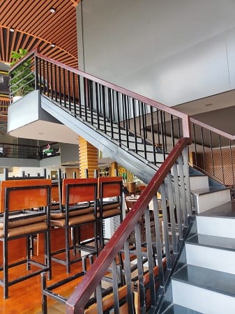 Mẫu lan can sắt cho quán cà phê