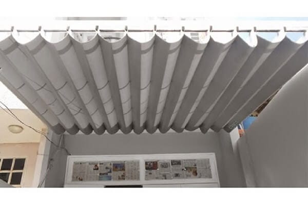 Mẫu mái che di động sân thượng cho nhà ngói mặt phố